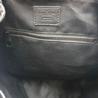 Рюкзак Louis Vuitton черный