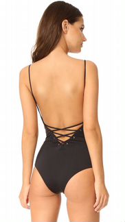 Слитный купальник Tavik Swimwear