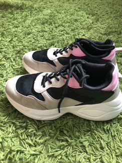 Кроссовки р.35 Зеленоград