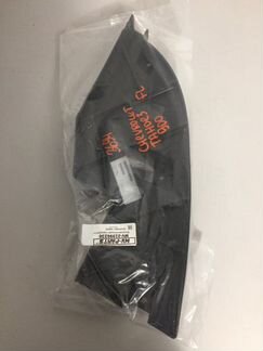 Кронштейн передний левый нижний Chevrolet Tahoe 3