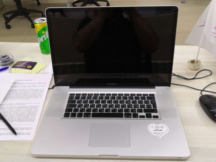 Ноутбук Apple MacBook Pro 17 (начало 2011 года) A1