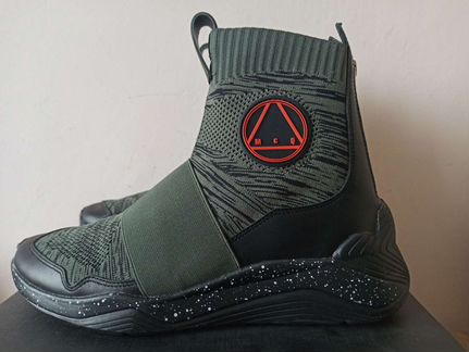 McQ Alexander McQueen. Новые, оригинал. 41 р-р