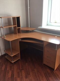 Компьютерный стол