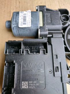 3c0959793 моторчик стеклоподъёмника передний левый