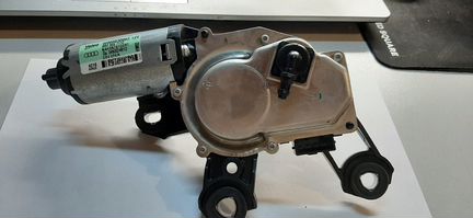 Мотор стеклоочистителя audi Q5 задний