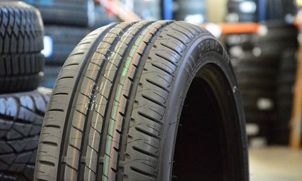 235 45 R17 летние Шины lassa driveways