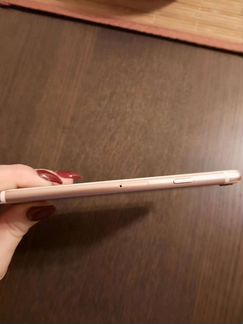 Телефон iPhone