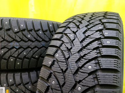 Зимние шины R17 235 65 17 шипы Pirelli новые