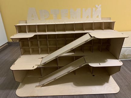 Гараж для машинок