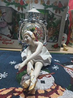 Фарфоровая статуэтка Балерина