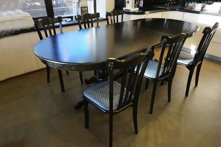 Стол кухонный