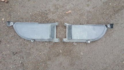 Накладка на бампер передняя левая Mitsubishi