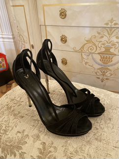 Босоножки Gucci оригинал 37,5р