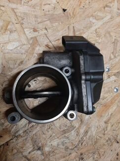 Дроссельная заслонка Volkswagen Touareg 7L