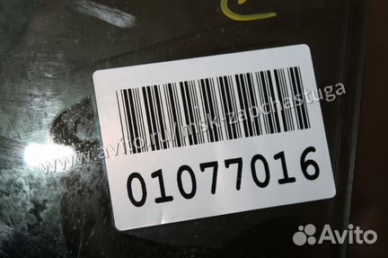 Стекло двери передней левой Toyota Prius (W20)