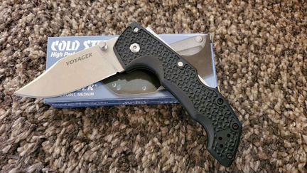 Нож складной Сold Steel Voyager Medium