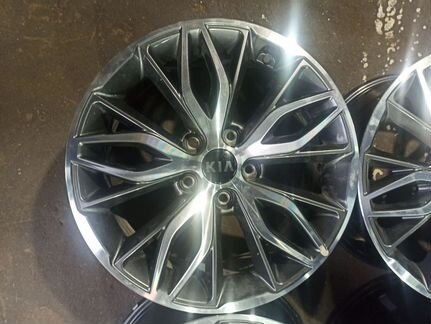 Диски бу оригинал R17 на Kia