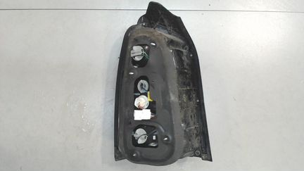Фонарь (задний) правый Hyundai Trajet, 2005