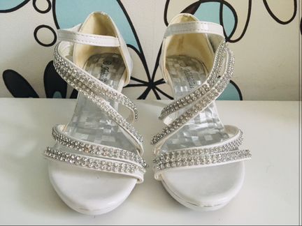 Босоножки Fabulous 29 размер