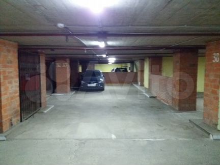 Машиноместо, 16 м²