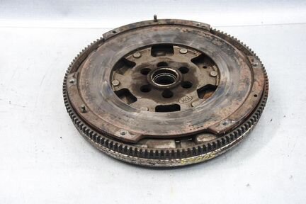 Маховик Audi TT 8N (1999-2005г.в.)