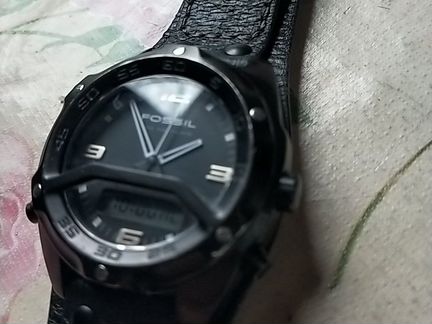 Часы fossil