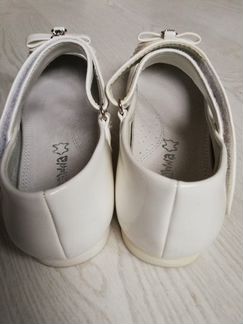 Туфли для девочки белые р. 36