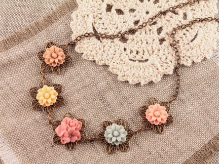 Колье Винтажные цветы