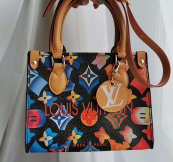 Cумка Louis Vuitton