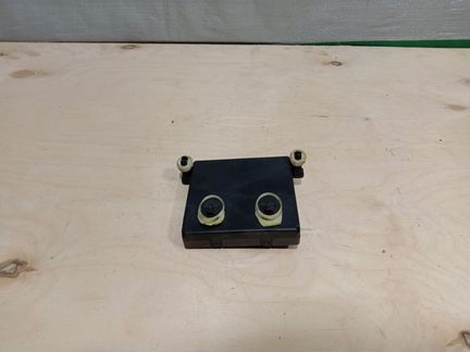 Блок управления дверьми на Mercedes Benz W211