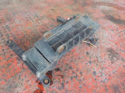 Кронштейн крыла Ивеко Еврокарго 504300807