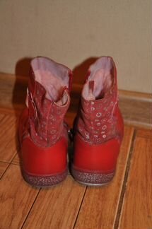 Продаю зимние сапоги 25 размера для девочки