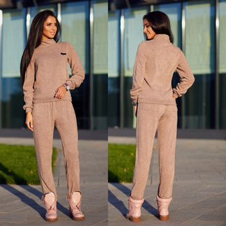 Повседневный костюм