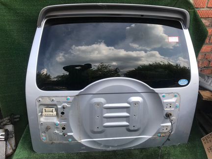 Крышка багажника Mitsubishi Pajero 4 V98W 4M41