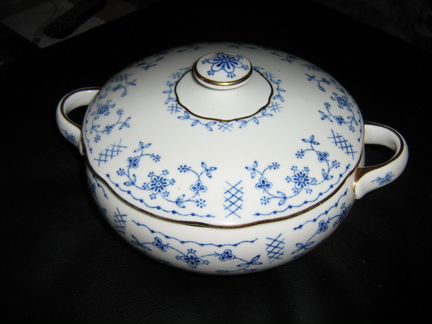 Фарфоровые супницы гдр