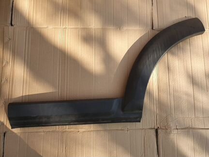 Накладка молдинг двери задней левой discovery 3