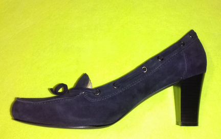 Замшевые туфли от Tervolina на каблуке, р.39