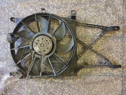 Вентилятор Опель Астра H Зафира B