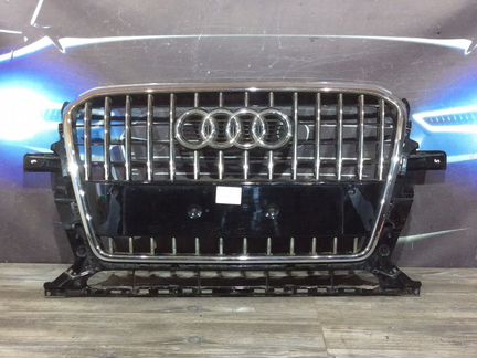 Решетка радиатора Audi Q5 rest