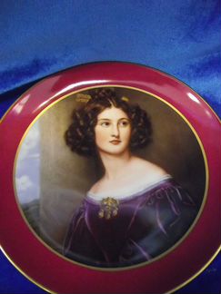 Галерея женских портретов на фарфоре Nymphenburg