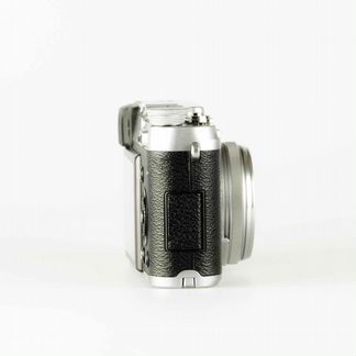 Fujifilm X100s