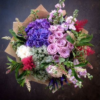 Необычные букеты, цветы с доставкой