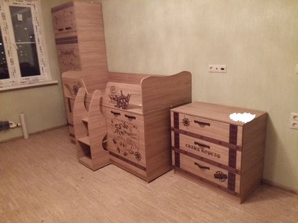Кровать трансформер. Комплект мебели