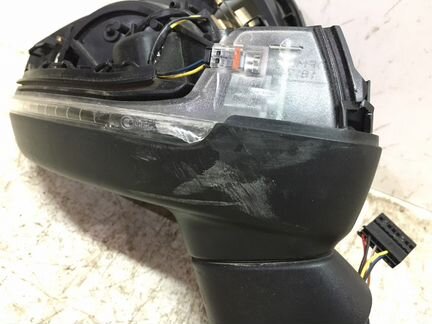 Зеркало правое Audi A3 8V 8V5857410
