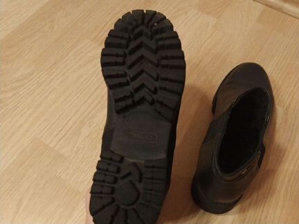 Полуботинки. ботинки. сапожки. полусапожки