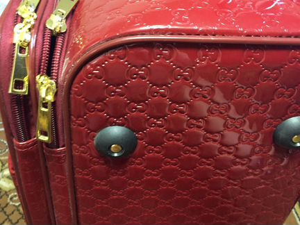 Чемодан на колесах