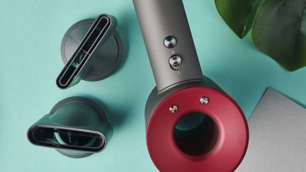 Фен Dyson supersonic