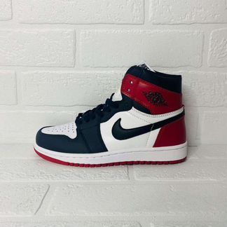 Кроссовки Nike Air Jordan 1