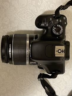 Зеркальный фотоаппарат Canon EOS 550D