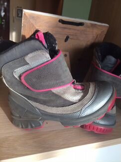 Обувь для девочки (30-й размер)